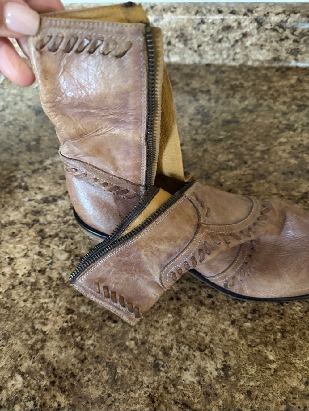 Women’s Vero Cuoio Tan Leather Ankle Boots with Double Side Zippers